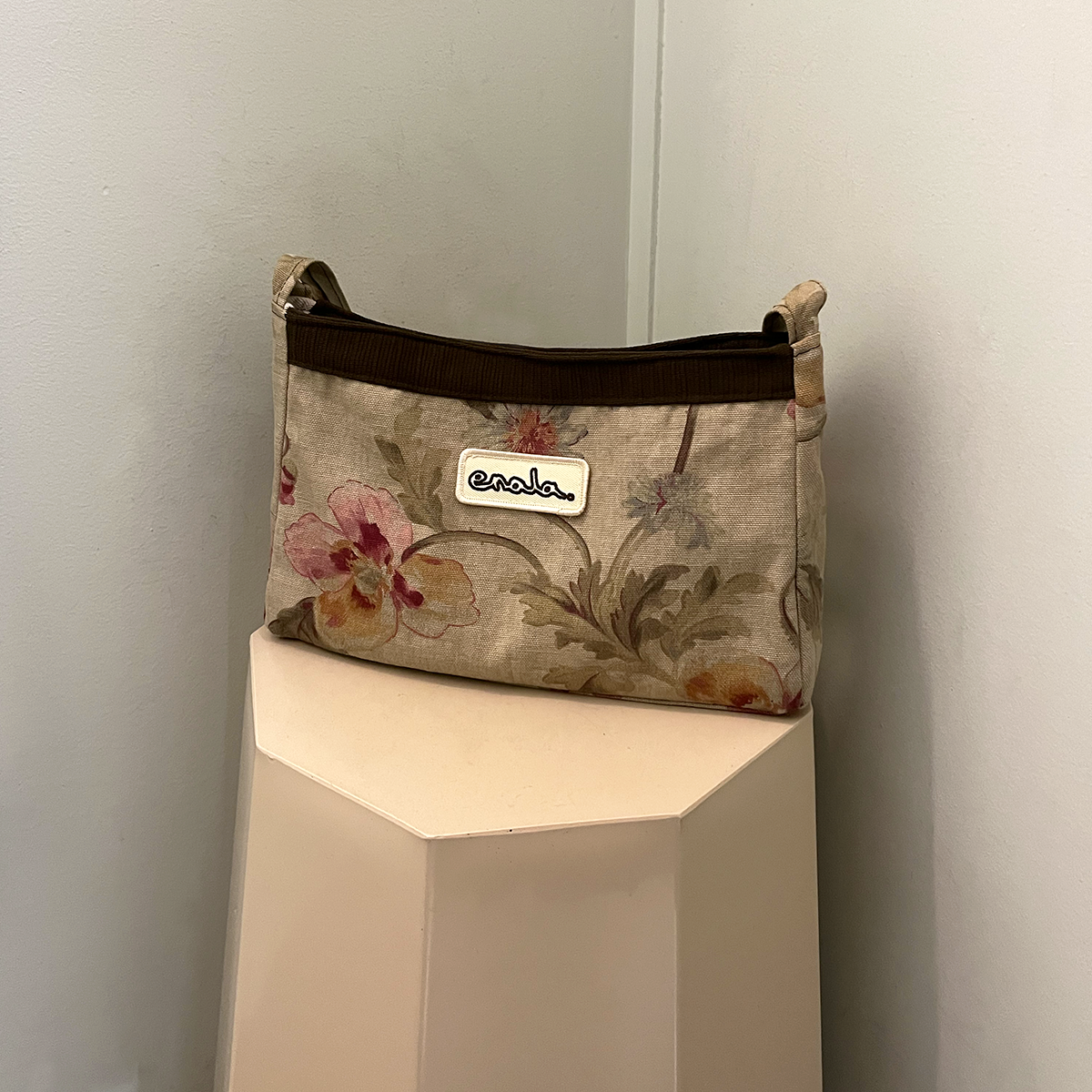 Lyla shoulder bag